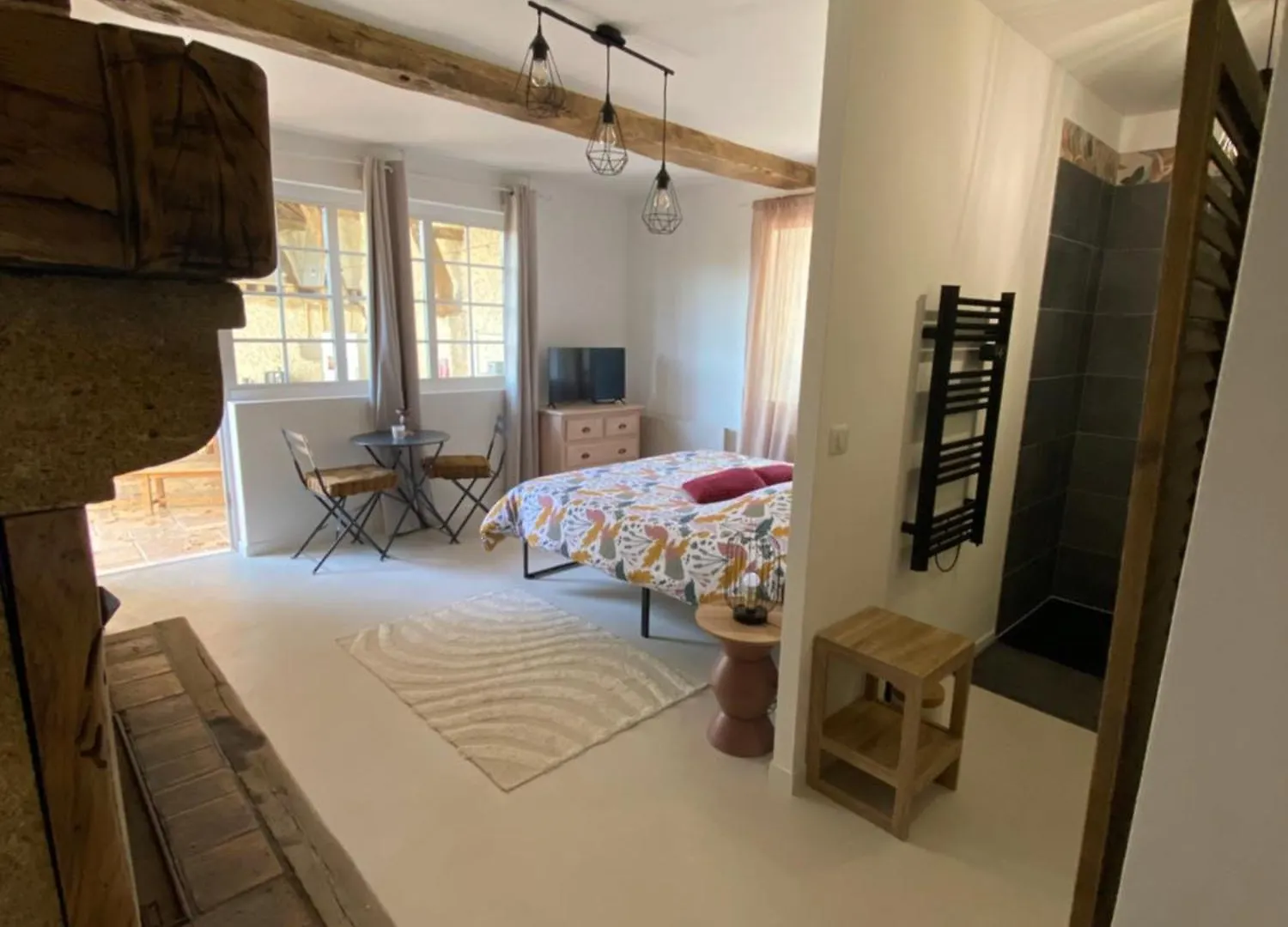 La Chambre A L Ombre Du Coteau Auriebat France